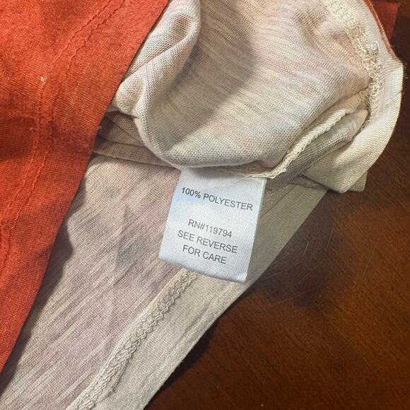 Live and Let Live 2X Top - Picture 5 of 6